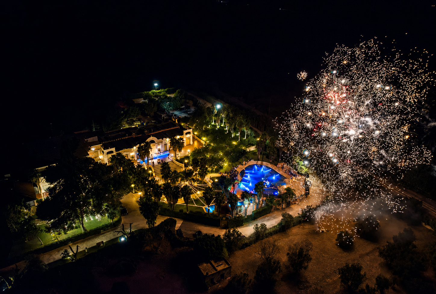 Cerimonia nel giardino di Parco dei Pini